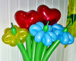 Букет цветов из воздушных шаров.